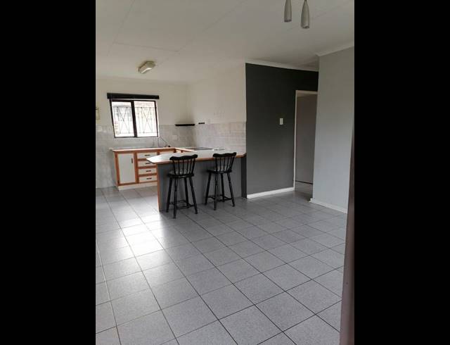 2 BEDROOM TOWNHOUSE FOR SALE IN BIRDSWOOD